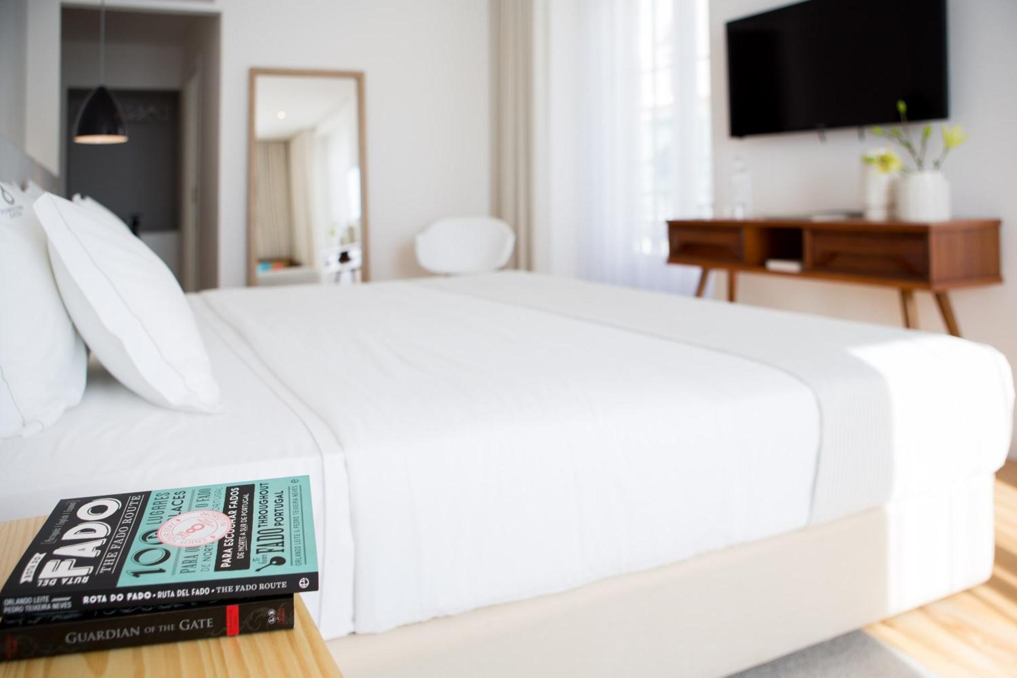 The 8 - Downtown Suites — Photos 3